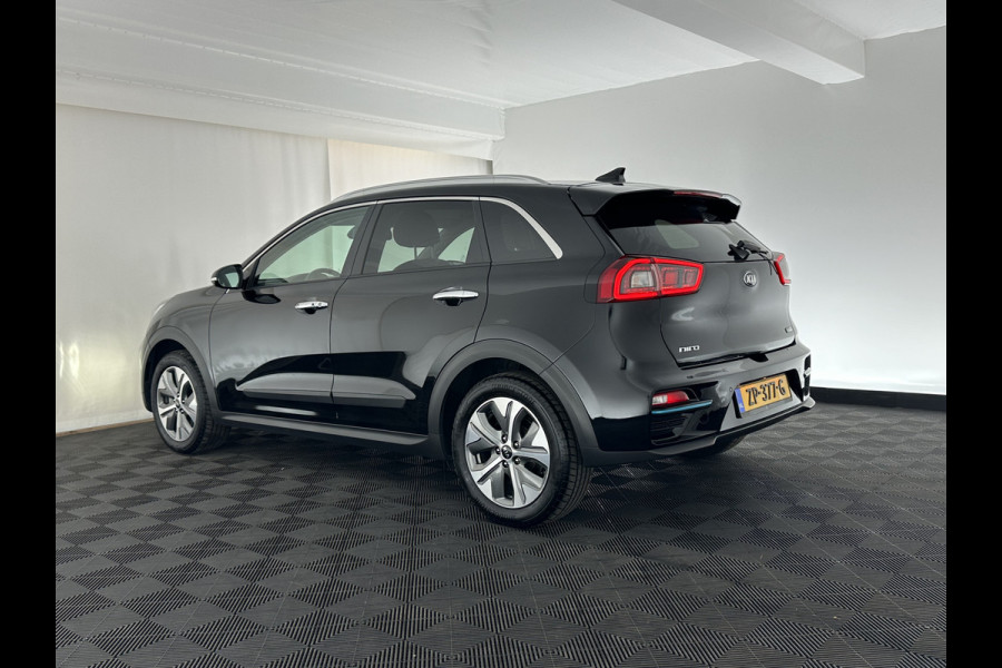 Kia e-Niro ExecutiveLine 64 kWh (INCL-BTW) Aut. *VOLLEDER | JBL-AUDIO | FULL-LED | NAVI-FULLMAP | DAB | ADAPTIVE-CRUISE | CAMERA | MEMORY-PACK | LANE-ASSIST | KEYLESS | VIRTUAL-COCKPIT | COMFORT-SEATS | 17"ALU*