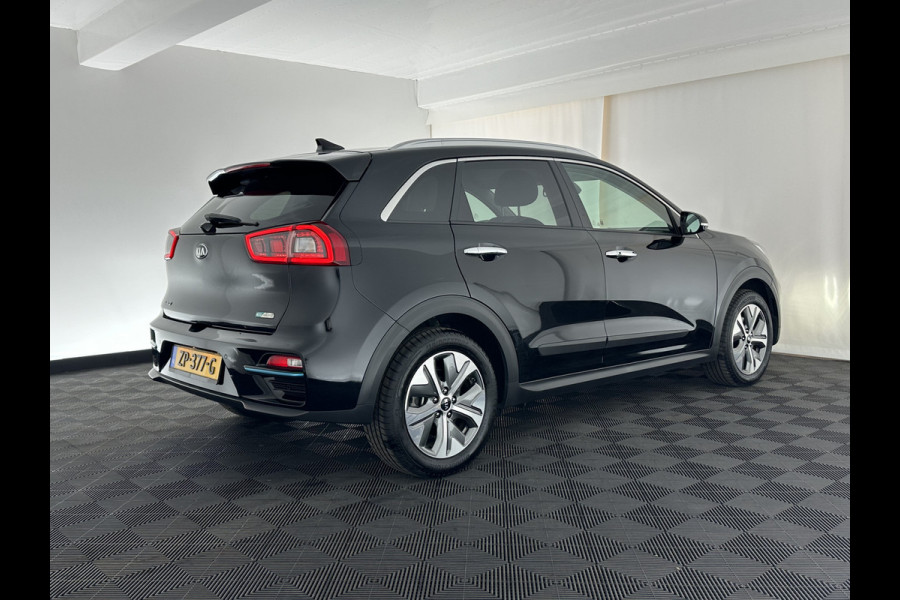 Kia e-Niro ExecutiveLine 64 kWh (INCL-BTW) Aut. *VOLLEDER | JBL-AUDIO | FULL-LED | NAVI-FULLMAP | DAB | ADAPTIVE-CRUISE | CAMERA | MEMORY-PACK | LANE-ASSIST | KEYLESS | VIRTUAL-COCKPIT | COMFORT-SEATS | 17"ALU*