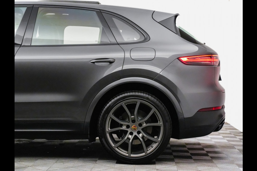 Porsche Cayenne 3.0 E-Hybrid 465pk Sport Chrono (carbon,stoelventilatie,alcantara hemel/stuur,panodak)