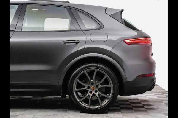 Porsche Cayenne 3.0 E-Hybrid 465pk Sport Chrono (carbon,stoelventilatie,alcantara hemel/stuur,panodak)