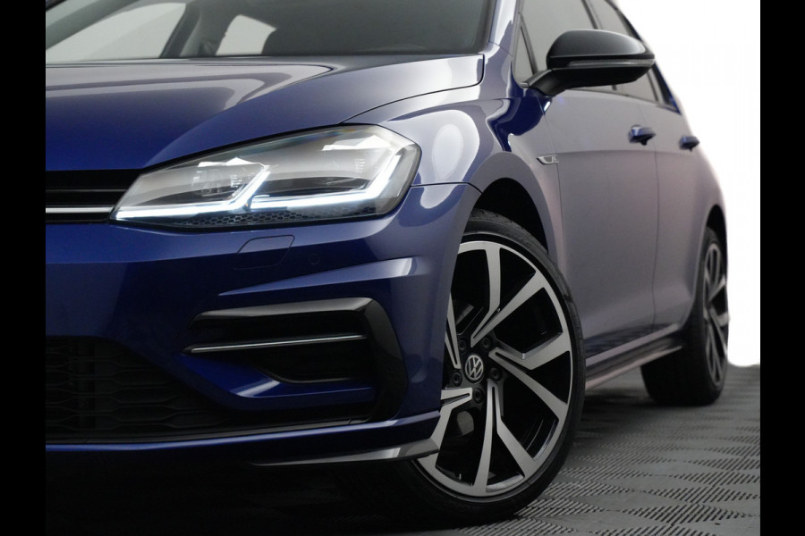 Volkswagen Golf 111pk TSI DSG/Aut7 R-line (panodak,laneassist,LED,navi,DAB,carplay)