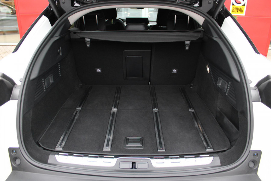 Citroën C5 X 1.6 PHEV 225PK AUTOMAAT HYBRID SHINE |NAVIGATIE |19'' TWO TONE LICHTMETALEN VELGEN|ELEKTRISCHE ACHTERKLEP | LEDEREN BEKLEDING | ELEKTRISCH VERSTELBARE VOORSTOELEN MET GEHEUGEN | CAMERA | DODEHOEK BEWAKING | STOEL/STUUR VERW. |STOELVENTILATIE | DRAADLOZE TELEFOON LADER | APPLECARPLAY/ANDROID AUTO|FULL LED KOPLAMPEN|