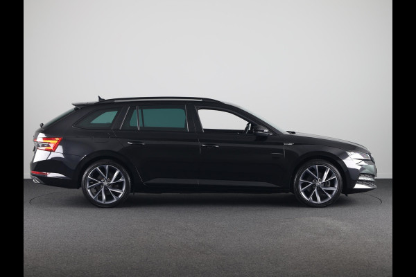 Škoda Superb Combi 1.4 TSI iV Sportline Business 218 pk Automaat (DSG) | Navigatie | Parkeersensoren | Cruise control | Stoelverwarming voor/achter | LED koplampen |