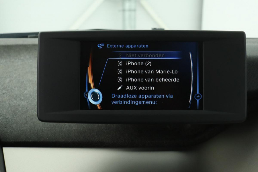 BMW i3 Basis 94Ah 33kWh | Stoelverwarming | Navigatie | Full LED | Climate control | Cruise control | Bluetooth