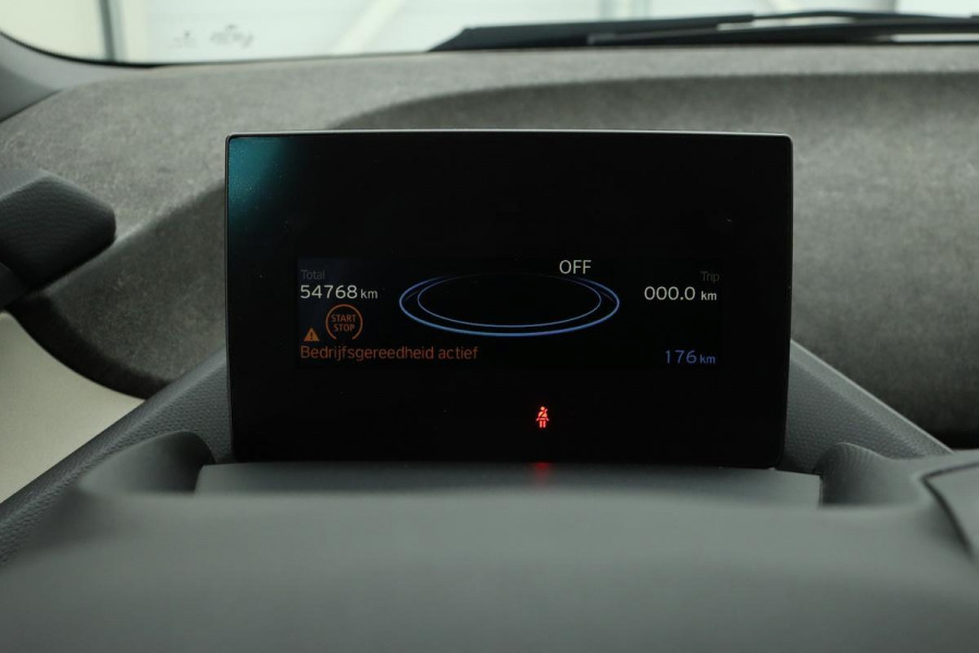 BMW i3 Basis 94Ah 33kWh | Stoelverwarming | Navigatie | Full LED | Climate control | Cruise control | Bluetooth