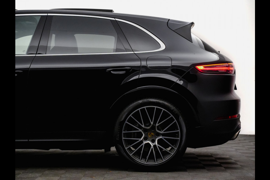 Porsche Cayenne 3.0 E-Hybrid 462pk Sport Chrono (matrix,panodak,keyless,sportleer,luchtvering,360)