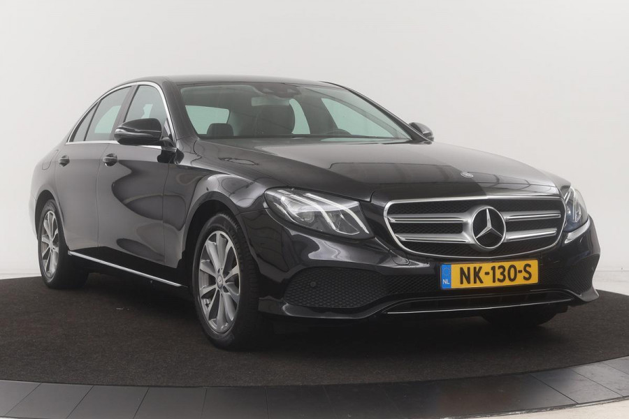 Mercedes-Benz E-Klasse 220d Lease Edition | Stoelverwarming | Widescreen | Sfeerverlichting | Head-Up | Trekhaak | Carplay | Navigatie | Full LED | Half leder | Camera