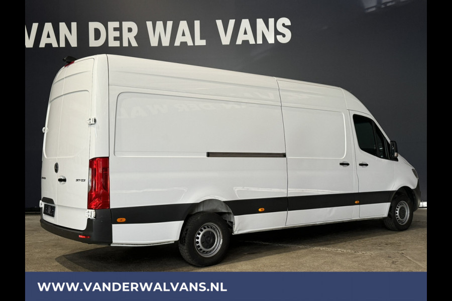 Mercedes-Benz Sprinter 317 CDI 170pk L3H2 Euro6 Airco | Camera | Apple Carplay | Android Auto 3500kg trekvermogen, Bijrijdersbank