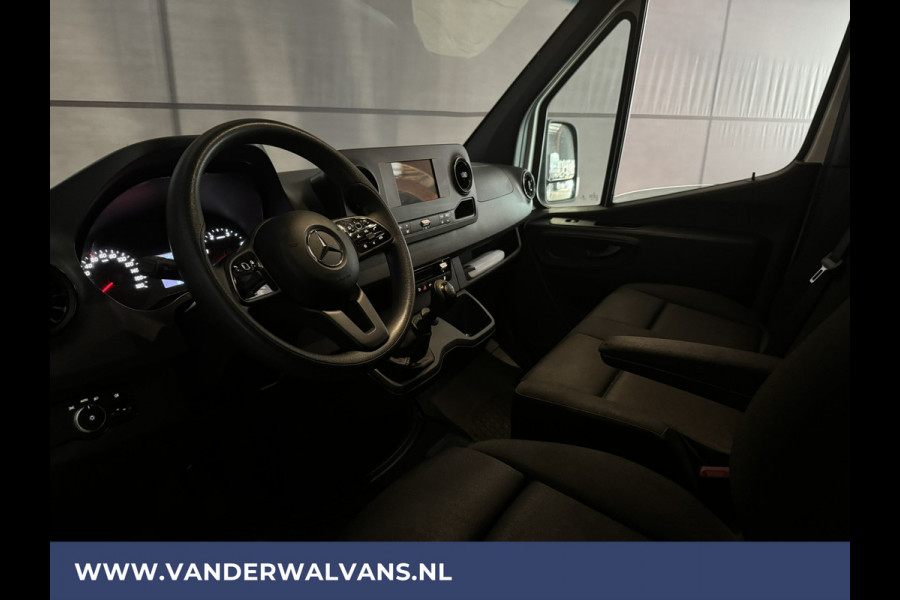 Mercedes-Benz Sprinter 317 CDI 170pk L3H2 Euro6 Airco | Camera | Apple Carplay | Android Auto 3500kg trekvermogen, Bijrijdersbank