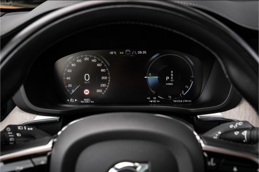 Volvo XC60 2.0 Recharge T6 AWD Inscription Panorama | B/W | HUD | Elektrische Trekhaak