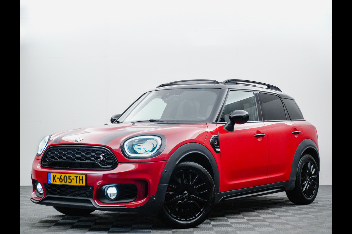 MINI Countryman 2.0 Cooper S John Cooper Works Aut8 235pk (panodak,leer,navi,xenon,keyless)