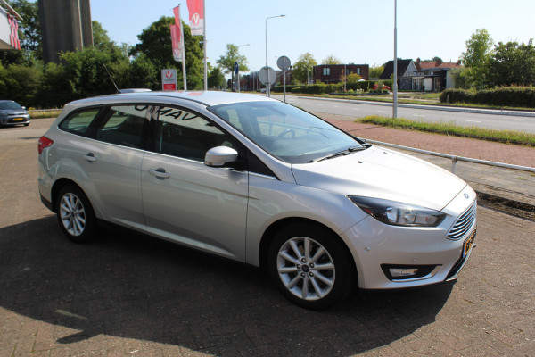 Ford FOCUS Wagon 1.5 Titanium ,150pk , 1500kg trekgewicht Navigatie , Cruise control , Climate control Stoel en stuurverwarming , Trekhaak