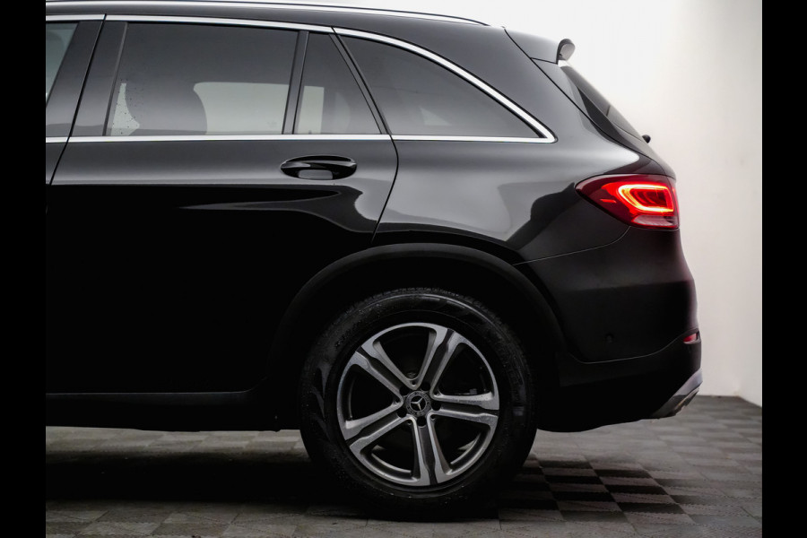 Mercedes-Benz GLC 4MATIC 165pk Aut9 Premium Plus Facelift (groot navi,LED,360,keyless,sfeerverlichting)