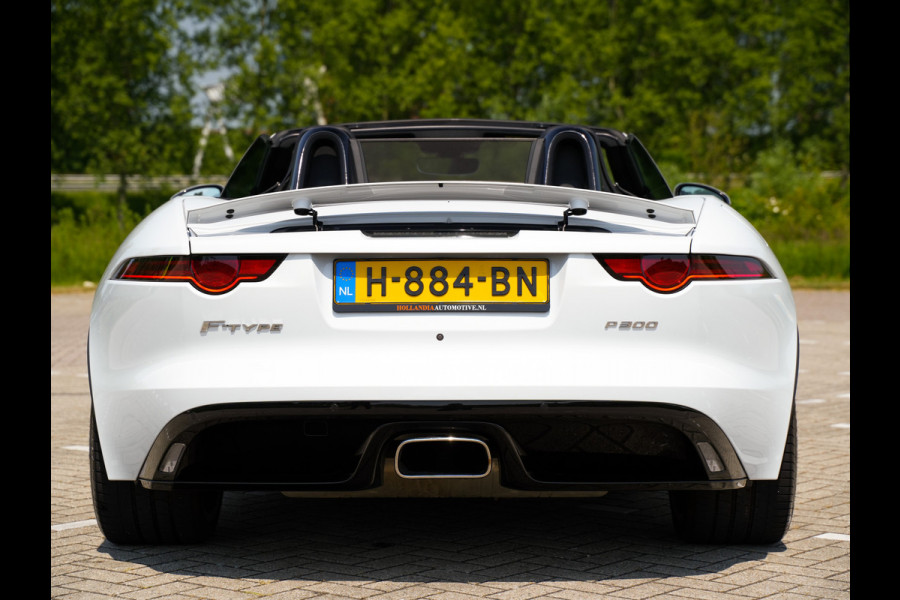 Jaguar F-Type 2.0T 300pk R-Dynamic (1e eigenaar, full carbon, nieuwstaat)