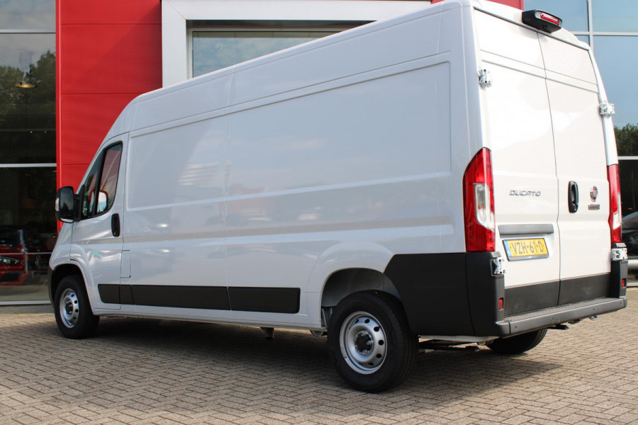 Fiat Ducato 33 2.2 MultiJet 140PK L3H2 | ACHTERUITRIJ CAMERA | APPLE CARPLAY/ANDROID AUTO | 3-ZITS | CRUISE CONTROL | CLIMATE CONTROL | DAB+ RADIO | NIEUWE BUS! |