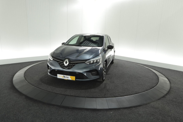 Renault Clio TCe 100 EDC Intens l Automaat l Apple Carplay | Parkeersensoren | Camera