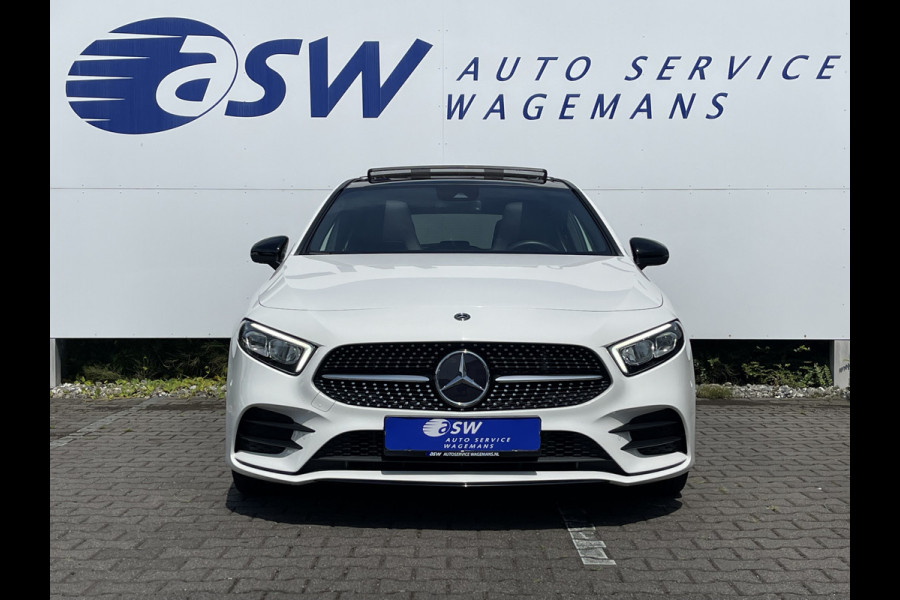 Mercedes-Benz A-Klasse 200 Business Solution AMG | Pano | Ambient Light | Camera | Night | Keyless | LED | 19 inch