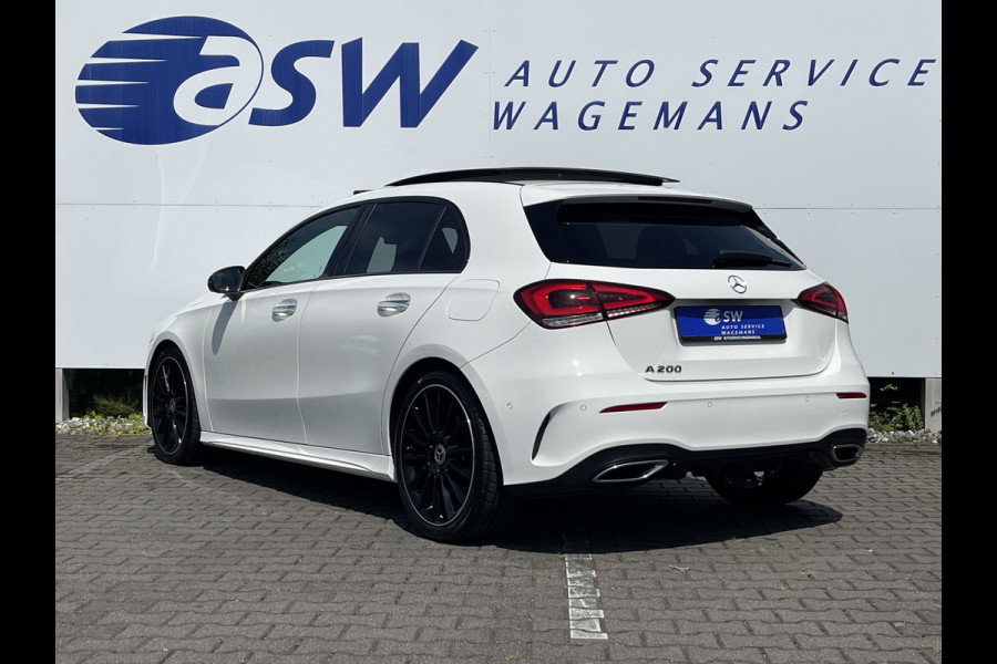 Mercedes-Benz A-Klasse 200 Business Solution AMG | Pano | Ambient Light | Camera | Night | Keyless | LED | 19 inch