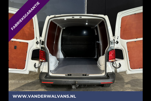 Volkswagen Transporter 2.0 TDI L2H1 Fabrieksgarantie Euro6 Airco | Navigatie | Apple Carplay | Cruisecontrol Android auto, parkeersensoren, trekhaak