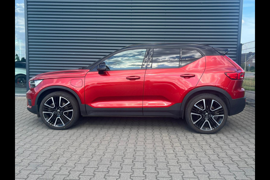 Volvo XC40 T5 Recharge R-Design Plug in Hybrid 261pk PHEV | Panodak | Alcantara Sportstoelen | 360 Camera | Harman Kardon | Apple Carplay | 21 "L.M. |