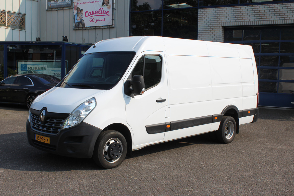 Renault Master T35 2.3 dCi 145 pk L3H2 DL RWD 3500 kg Trekhaak, Airco, Navigatie met Camera