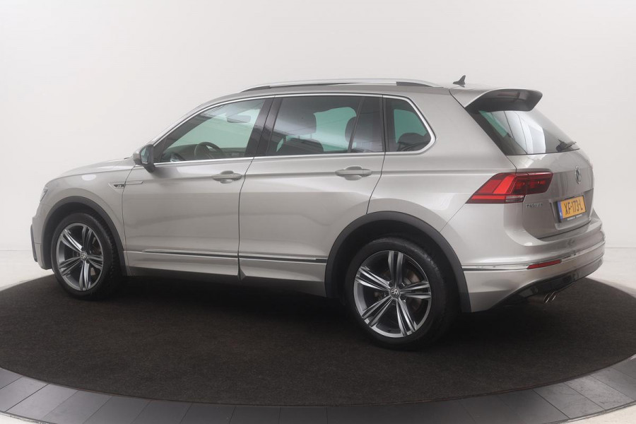 Volkswagen Tiguan 1.5 TSI R-Line | Panoramadak | Dynaudio | Stoelverwarming | Keyless | Carplay | Adaptive cruise | Active Info | Velours | Full LED