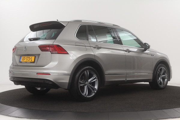 Volkswagen Tiguan 1.5 TSI R-Line | Panoramadak | Dynaudio | Stoelverwarming | Keyless | Carplay | Adaptive cruise | Active Info | Velours | Full LED