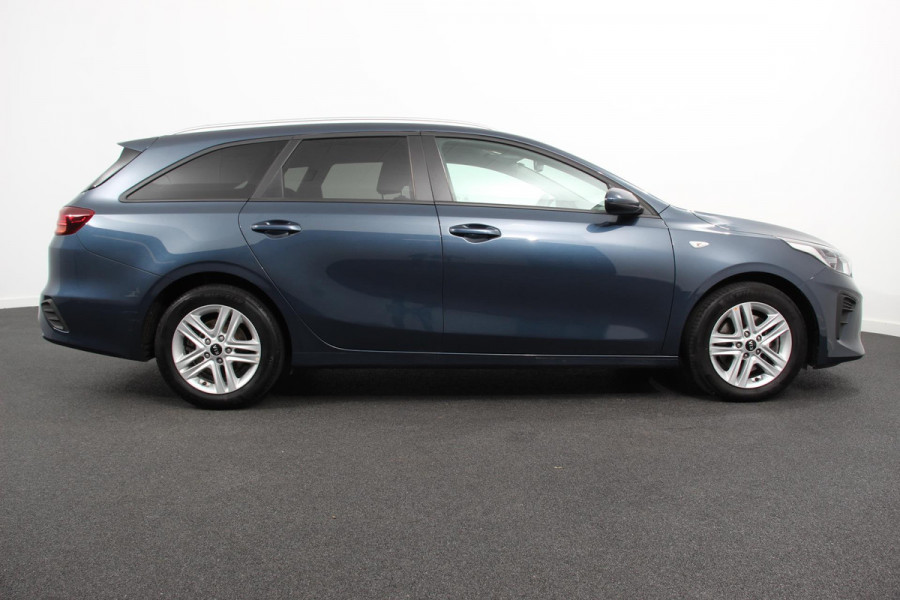 Kia Ceed Sportswagon 1.0 T-GDi 101pk Active | Navigatie | Apple Carplay/Android Auto | Camera | Stoel- en stuurverwarming | Cruise Control | Climatronic | Start/Stop systeem | Getinte ramen