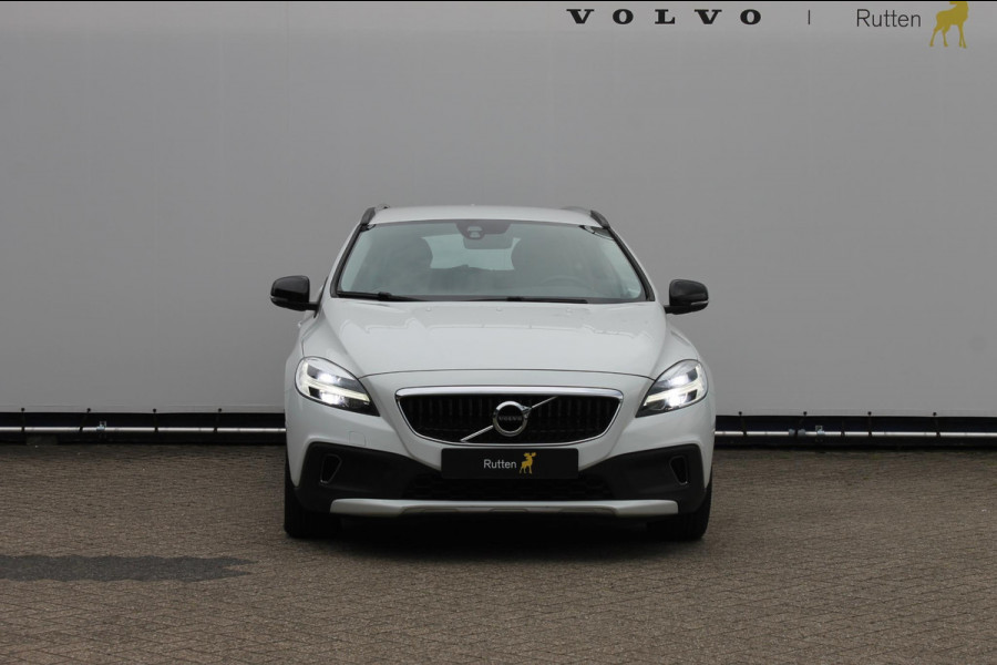 Volvo V40 Cross Country 1.5 T3 Edition+