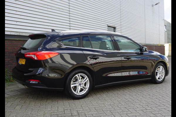 Ford FOCUS Wagon 1.0 100PK Rijklaarprijs incl.garantie All-Season banden.