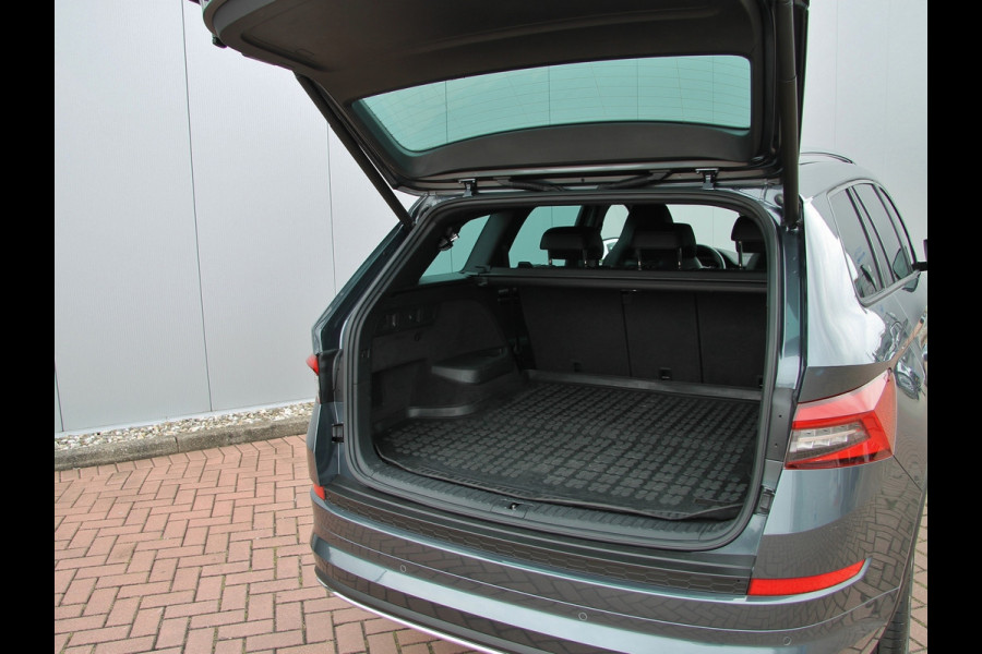 Škoda Kodiaq 1.5 TSI Sportline 7p | Acc | Camera | Trekhaak