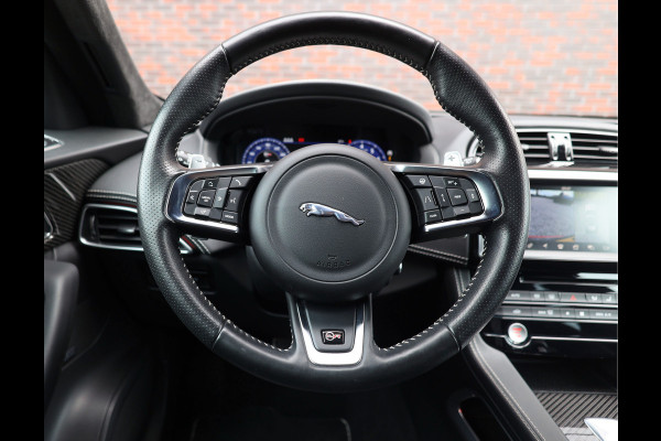 Jaguar F-Pace SVR 5.0 V8 S/C AWD *HUD*Meridian*ACC*Sportuitlaat*Trekhaak*