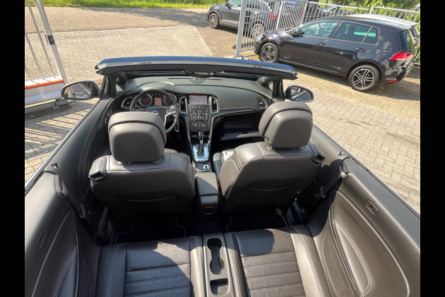 Opel Cascada 1.6 Turbo Innovation 170PK / CABRIO / AUTOMAAT / CAMERA / NAVI / CRUISE / STOELVERW. / LEDER