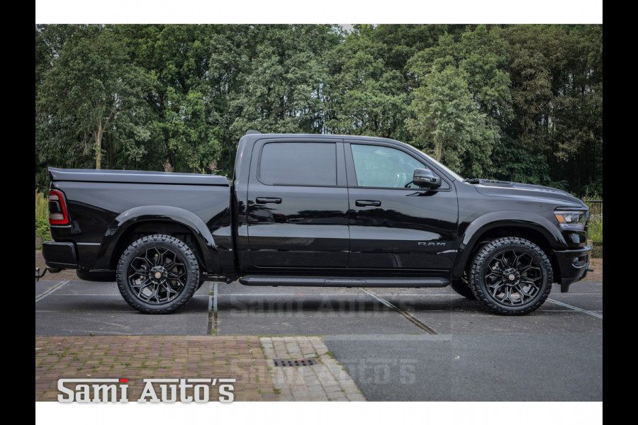 Dodge Ram 1500 NIGHT EDITION | MET LPG | COVER | GROOTSCHERM | 5 PERSOONS | ZWART | LARAMIE | HEMI 5.7 V8 4x4 CREWCAB 5'7 | GRIJSKENTEKEN | DUBBELE CABINE | VOORRAAD NR 2169 -  8823