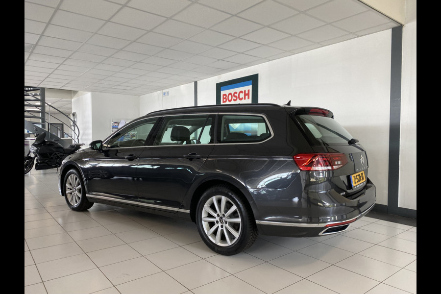 Volkswagen Passat Variant 1.4 TSI PHEV GTE Business Achteruitrij camera/ / Dodehoek detectie