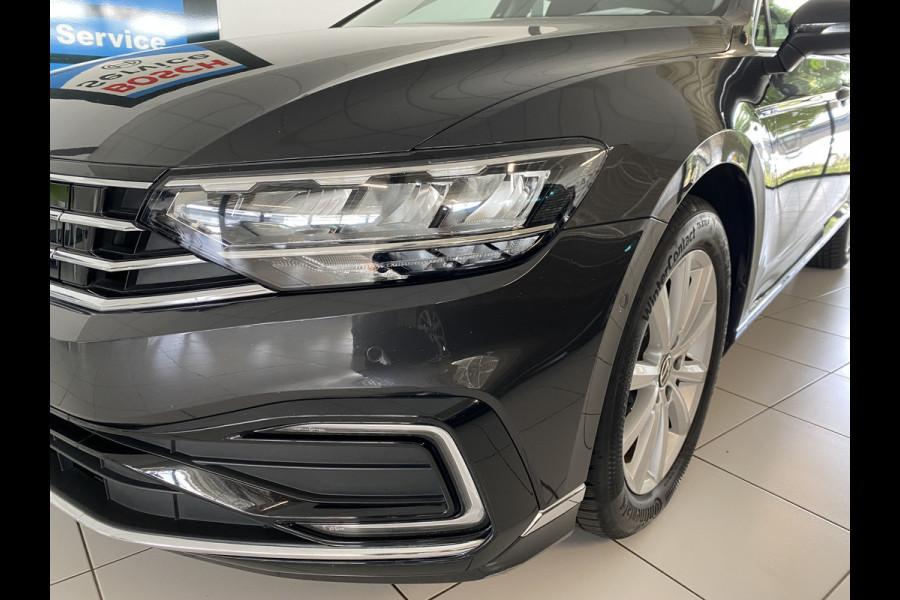 Volkswagen Passat Variant 1.4 TSI PHEV GTE Business Achteruitrij camera/ / Dodehoek detectie