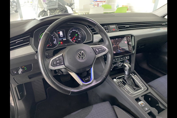 Volkswagen Passat Variant 1.4 TSI PHEV GTE Business Achteruitrij camera/ / Dodehoek detectie