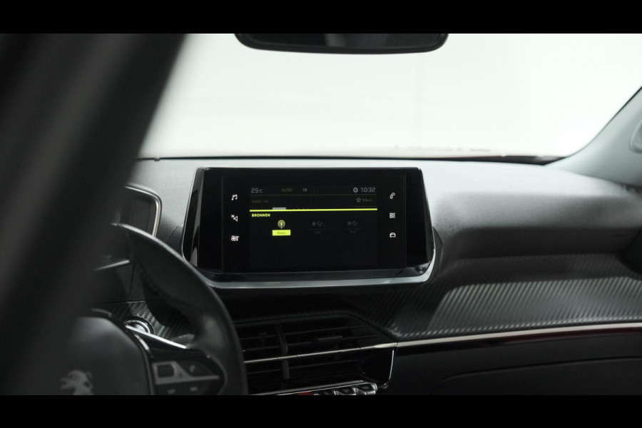 Peugeot 2008 PureTech Allure Pack | Parkeersensoren | Apple Carplay | Climate Control | Trekhaak