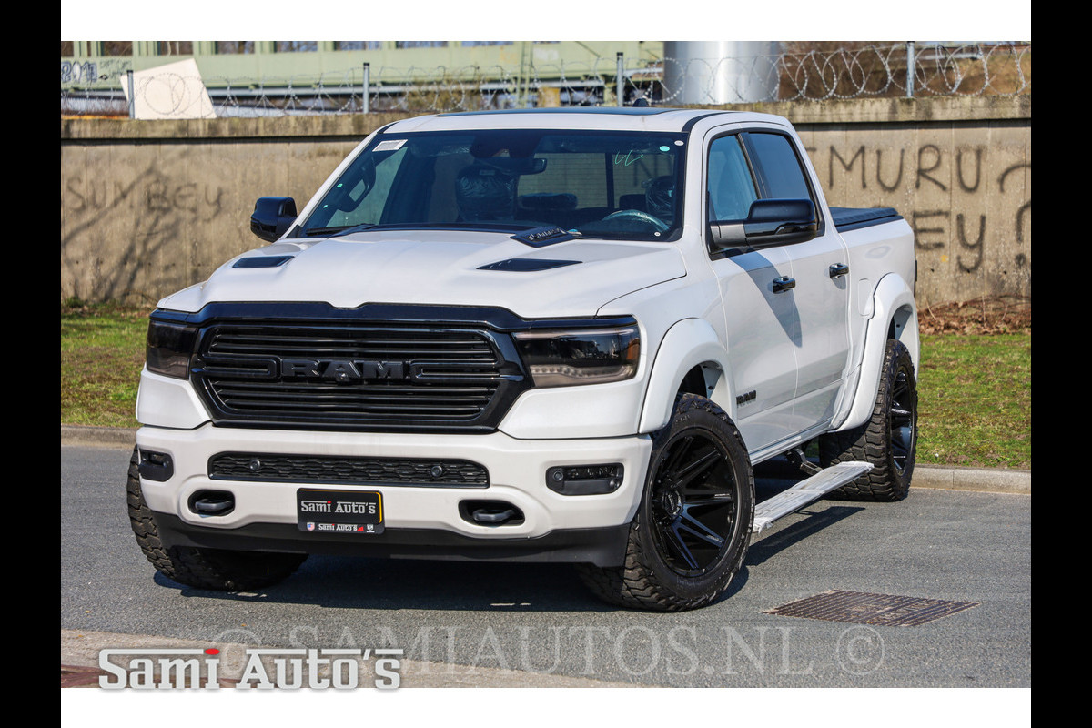 Dodge Ram 1500 LARAMIE NIGHT | LPG | 360 CAM | ADAPTIVE CRUISE | PANORAMADAK | TREKHAAK 3500KG | TOP DEAL | IVORY WHITE | 5.7 V8 HEMI 402PK 4x4 | CREWCAB 5 PERSOONS | GRIJSKENTEKEN | VOORRAAD NR 2018 - 4142