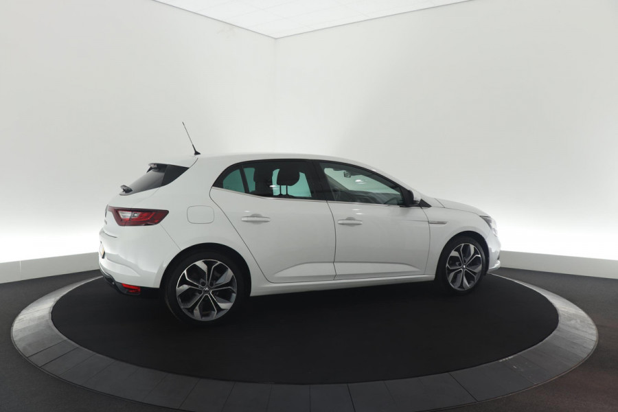 Renault Mégane TCe 130 GT-Line | Navigatie | Stoelverwarming | Parkeersensoren