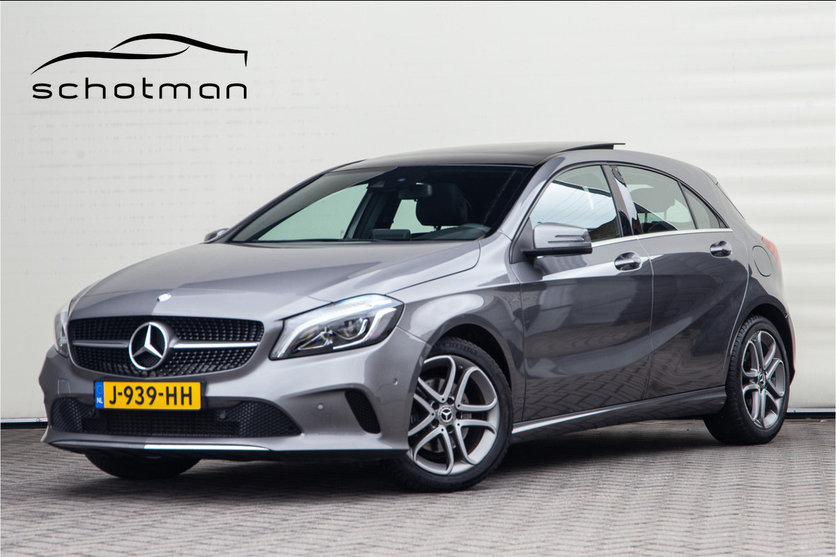 Mercedes-Benz A-Klasse 180 Ambition Automaat, Leder, Pano, Navi 2016