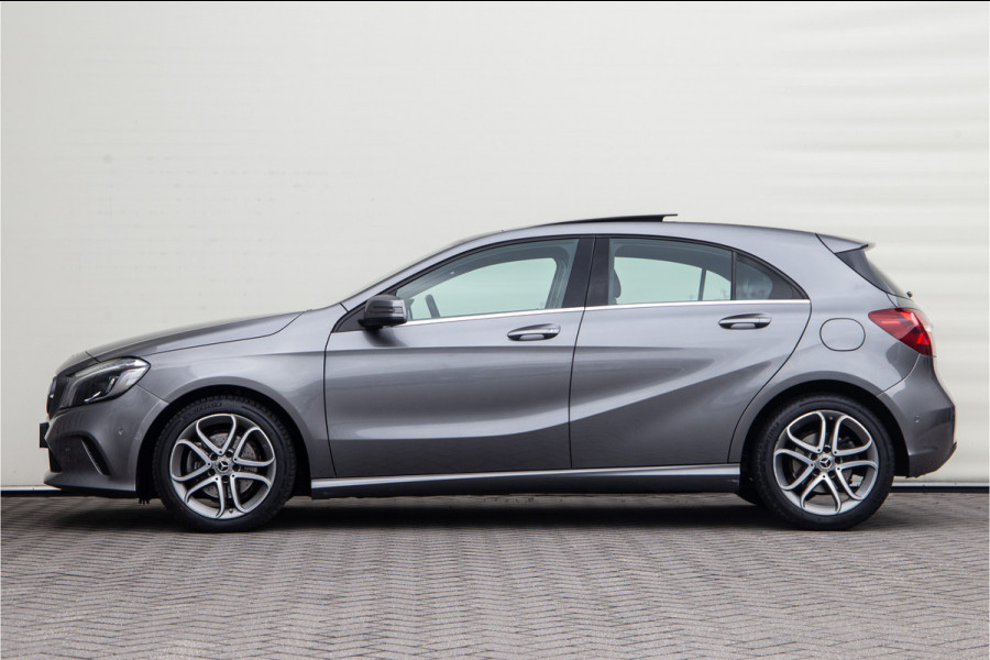 Mercedes-Benz A-Klasse 180 Ambition Automaat, Leder, Pano, Navi 2016