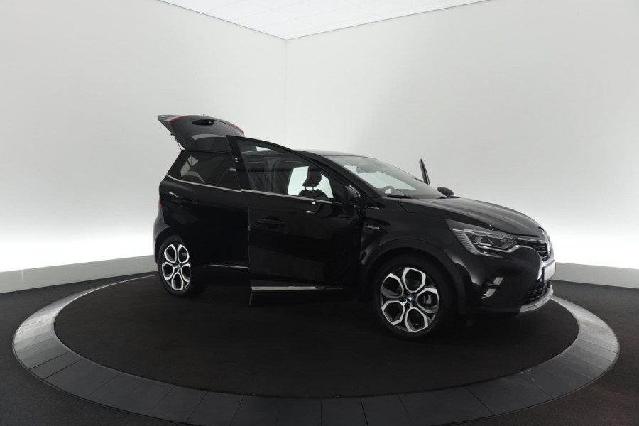 Renault Captur 1.6 E-Tech Plug-in Hybrid 160 Business | Camera | Apple Carplay | 9.3 Inch Groot Scherm | Allseason Banden | Parkeersensoren