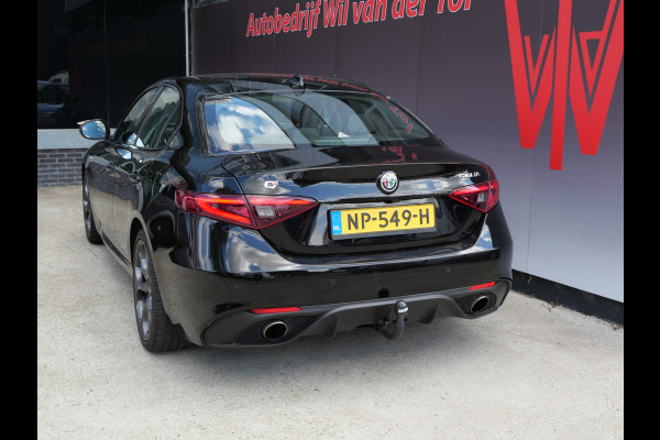 Alfa Romeo Giulia 2.0T AWD VELOCE | 280 PK | KEYLESS | TREKHAAK | CAMERA | ALL-IN!!