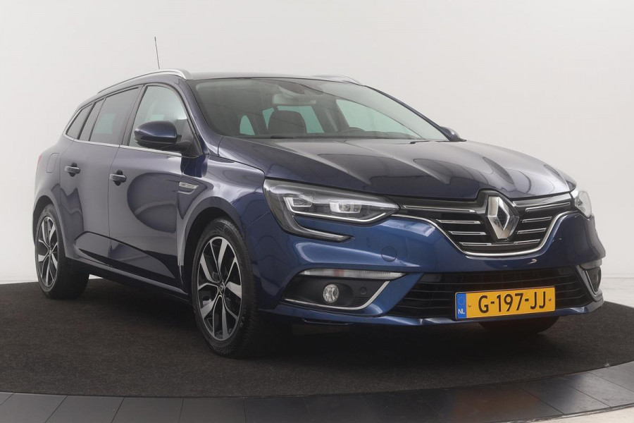 Renault Mégane 1.3 TCe Bose | Head-up | Trekhaak | Full LED | Camera | Park Assist | Carplay | Half leder | Navigatie | Bluetooth