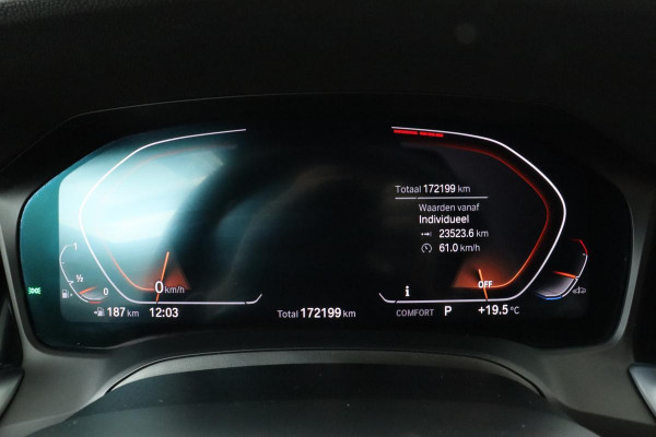 BMW 3-serie 330i M-Sport | Leder | Head-Up | Harman/Kardon | Stoelverwarming | Sfeerverlichting | Live Cockpit | DAB | Sportstoelen | Cruise control | Park Assist | Carplay