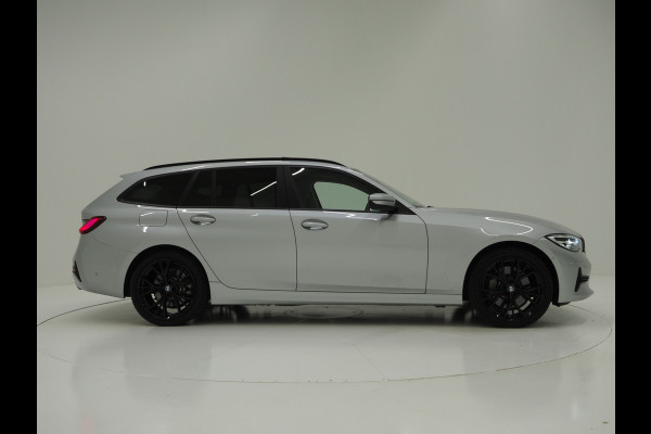 BMW 3 Serie Touring 330e High Executive | Panoramadak | Adapative Cruise | Keyless | Camera