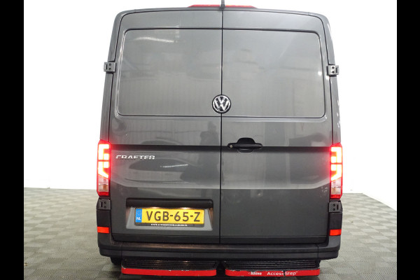 Volkswagen Crafter 35 2.0 TDI Highline DSG Automaat [ Euro 6 ] 3 Pers I Carplay I Navi I Sidebars I ErgoComfort I Full