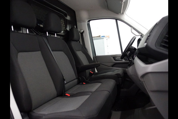 Volkswagen Crafter 35 2.0 TDI Highline DSG Automaat [ Euro 6 ] 3 Pers I Carplay I Navi I Sidebars I ErgoComfort I Full