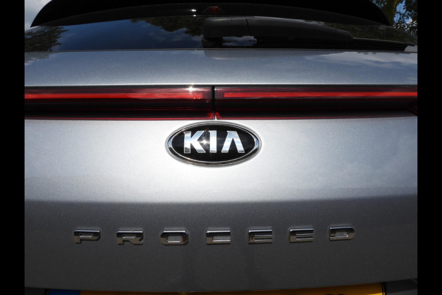 Kia ProCeed 1.4 T-GDI Aut. GT-Line NAVI/CAMERA/LED/17"LMV!